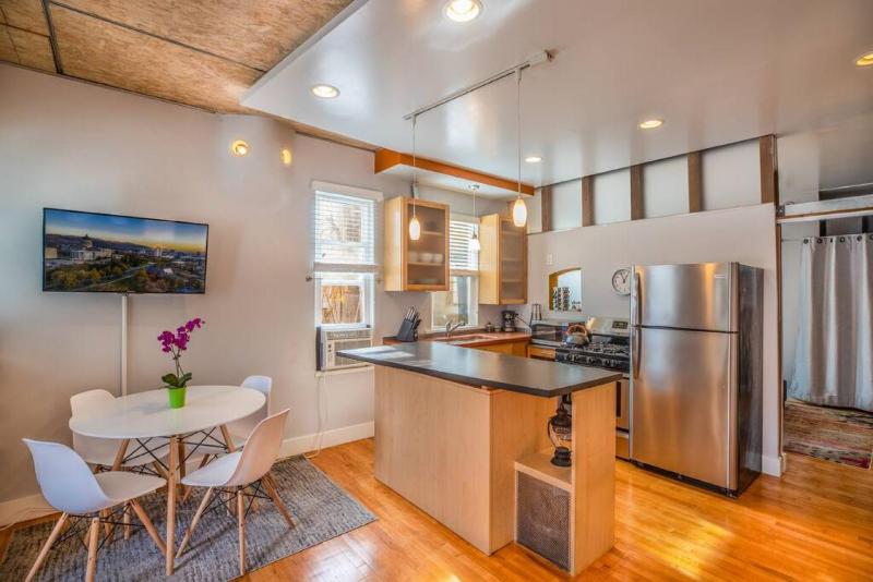 New Distinctive Historical Unit from 5 Star Host - image 22