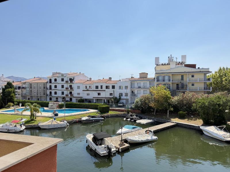 WELCS APARTAMENTO 406 EMP con vistas al canal - image 4