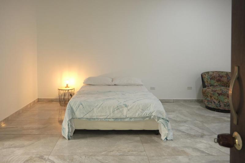 M12. Casa Amplia para Grupos con Gran Zona Exterior - image 16