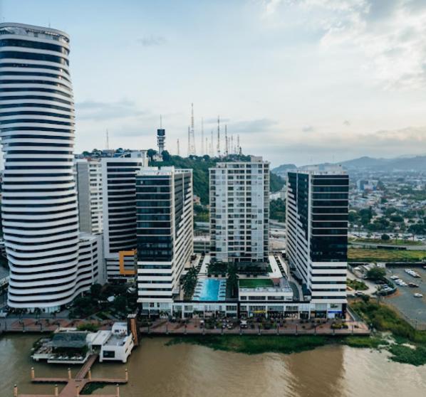 Puerto Santa Ana Luxury Suites Guayaquil - image 5
