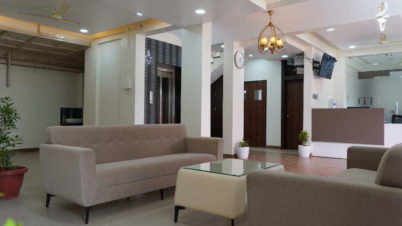 Hotel Otel Besa - image 17