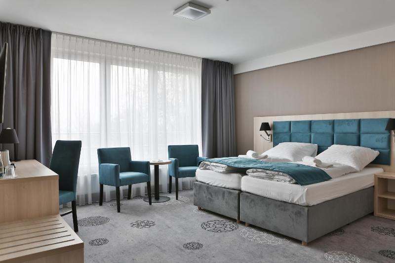 Deluxe Double Room with Bath image 3