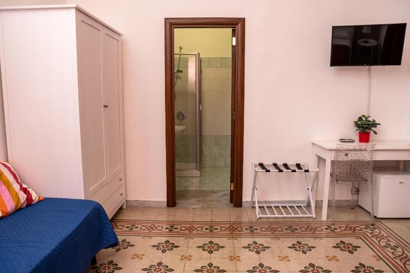 rooms 339 casapartenope - image 12