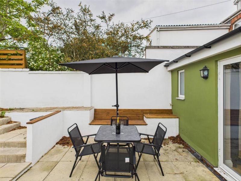Queens Road by Signature Stays - Modern - Central - image 46