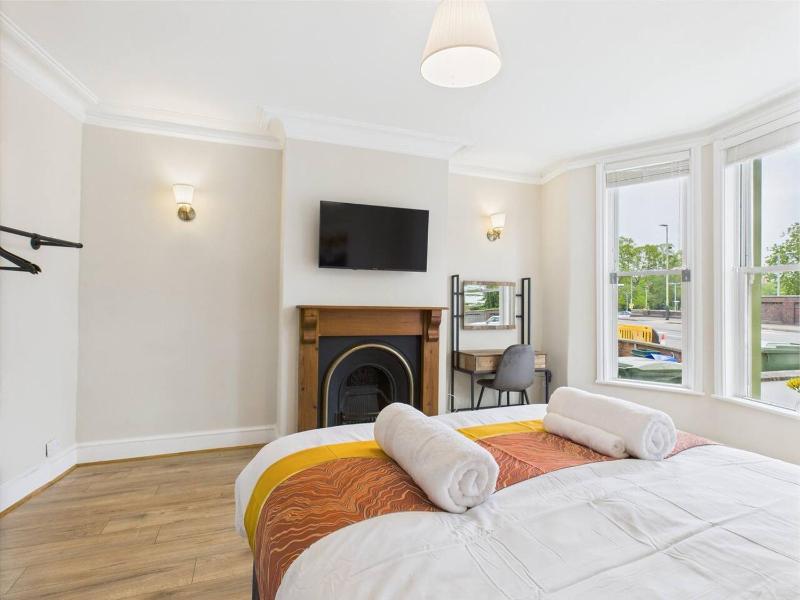 Queens Road by Signature Stays - Modern - Central - image 50
