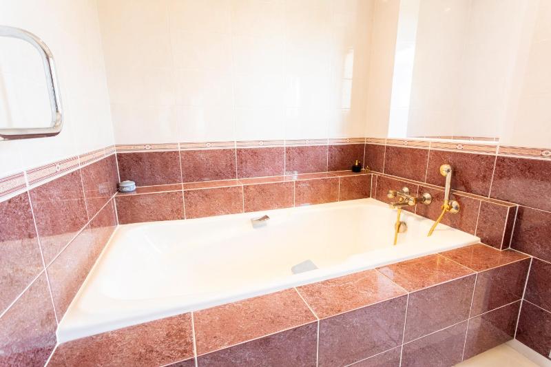 Maison 3 chambres piscine - image 26