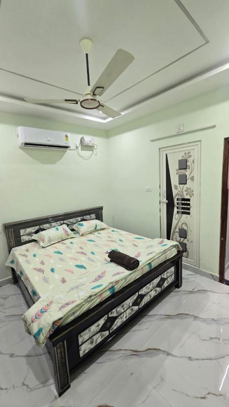 Sri Venkateswara Nilayam Home Stay 2BHK Premium Luxury Flats - image 5
