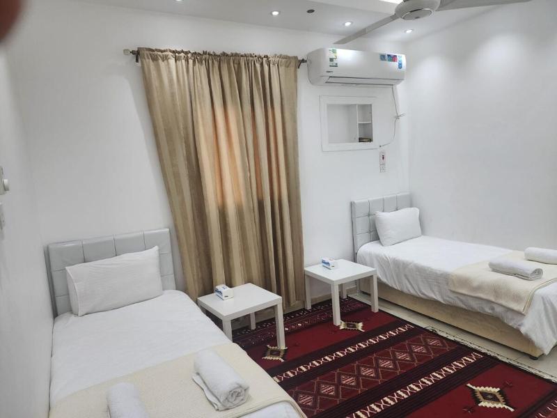 Spacious Makkah Apartment 4 Bedrooms Fast WIFI - image 15