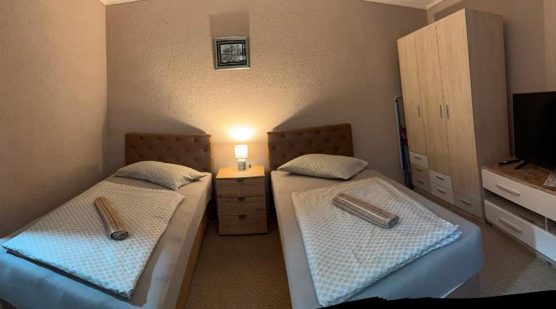 Princips Apartment - image 11