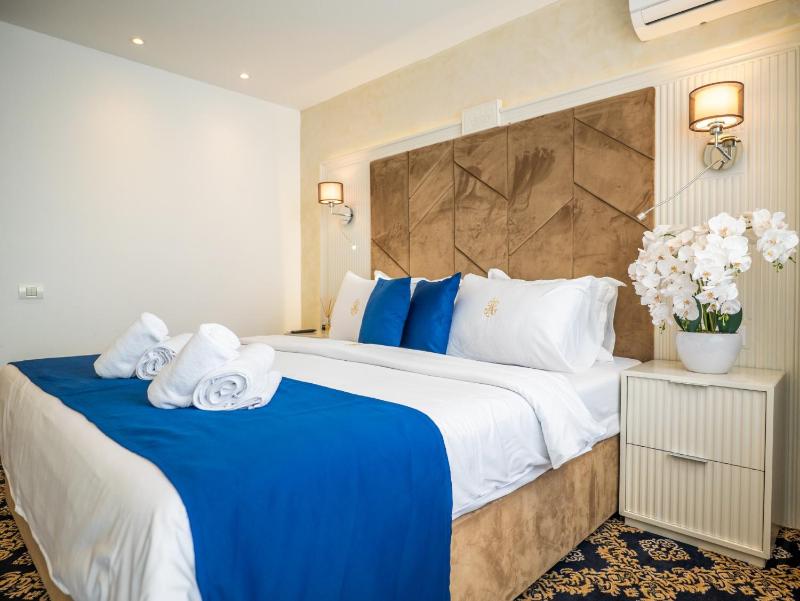 Hotel Belvedere - image 35