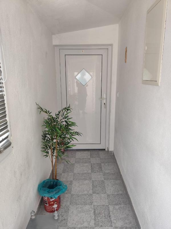 Apartments with parking space Bol Brac - 27896 - image 24