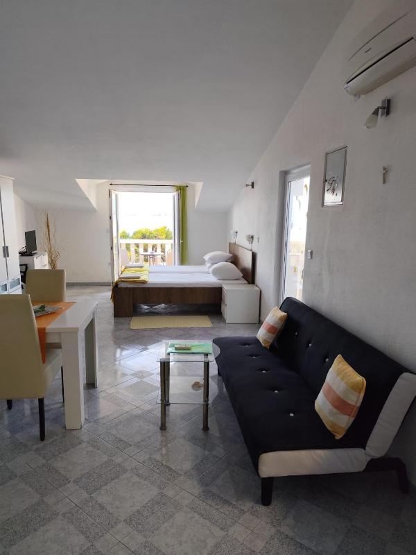 Apartments with parking space Bol Brac - 27896 - image 6