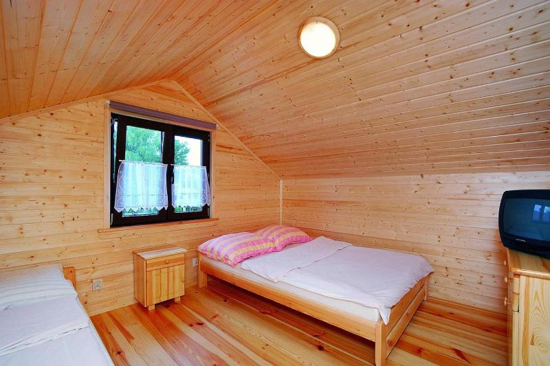 Comfortable holiday home very close to the beach - image 7