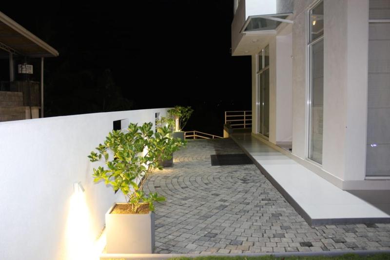 Aussie Own Luxury Boutique Villa Kandy - image 16
