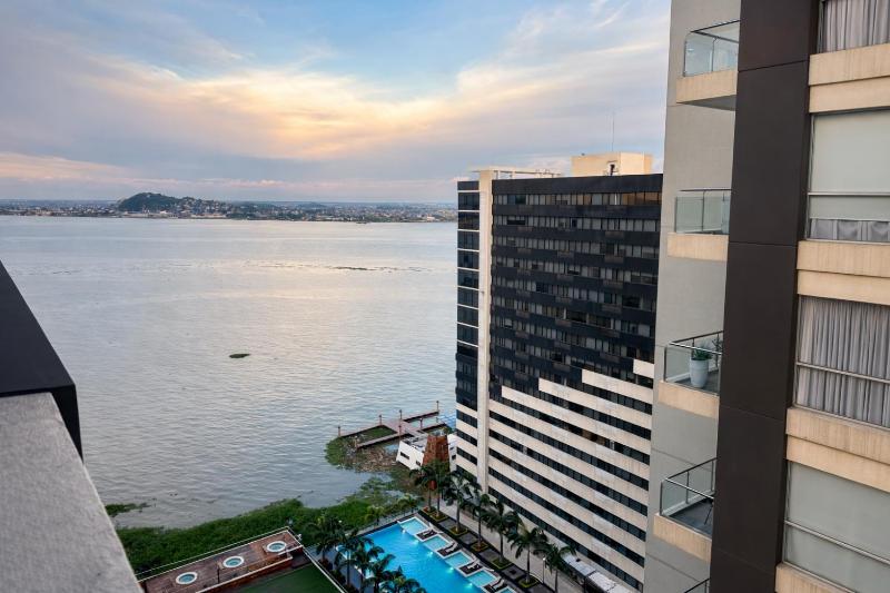 Departamento vista a la ciudad en Puerto Santa Ana Bellini - image 14