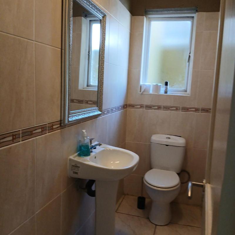 Spacious Executive Stay in Waterford Park - image 15