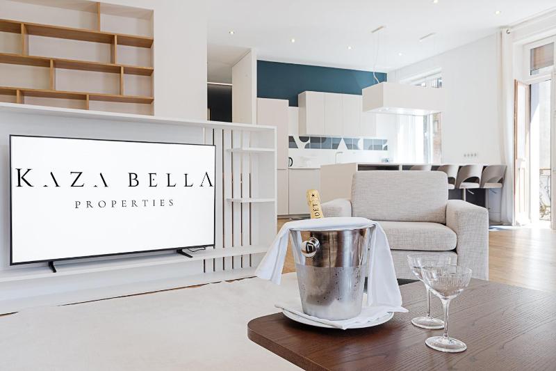 KAZA BELLA - Luxury 3BR in the heart of Annecy - image 2