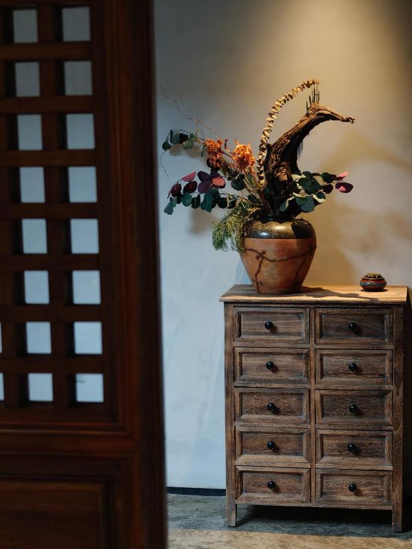 SUYAN - Chinese Tea Atelier & Boutique Courtyard - Handcrafted Chinese Afternoon Tea & Panoramic Café - Contemporary Chinese Design - image 17