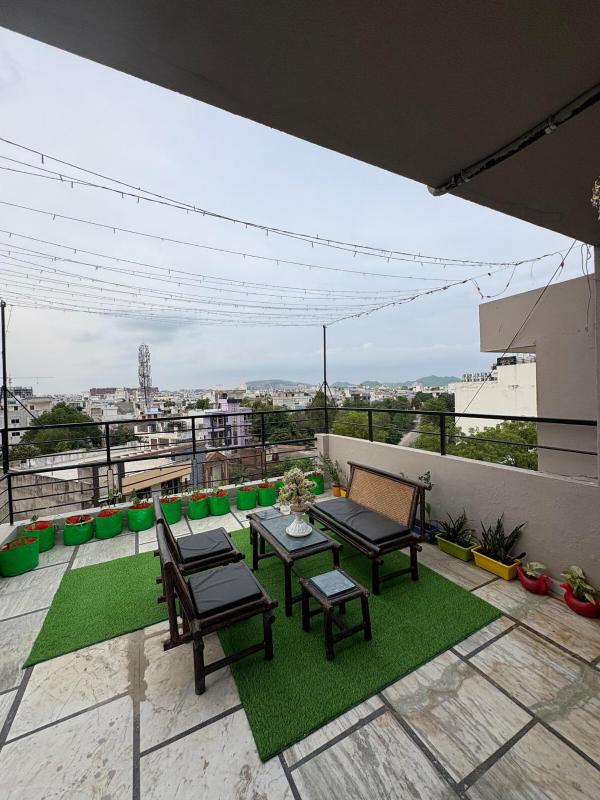 Moonstay Independent 2BHK Penthouse Near Airport WTP - image 11