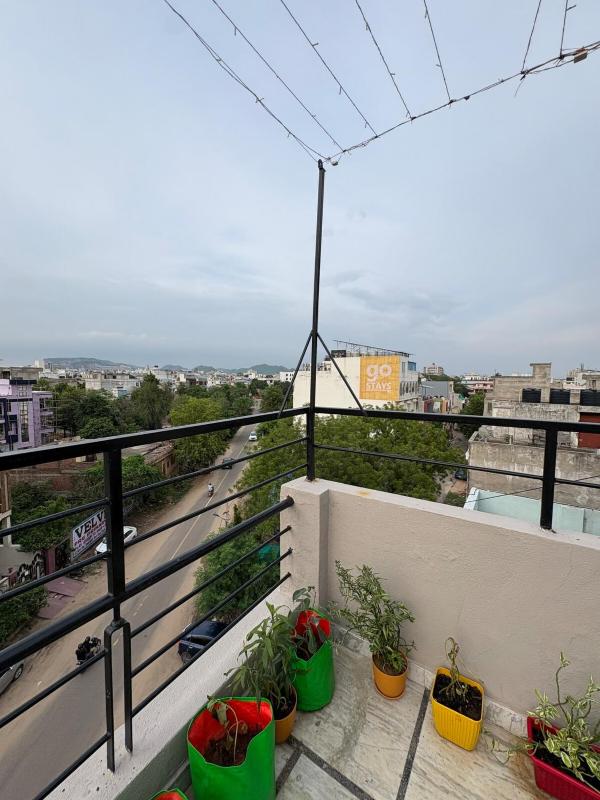 Moonstay Independent 2BHK Penthouse Near Airport WTP - image 14