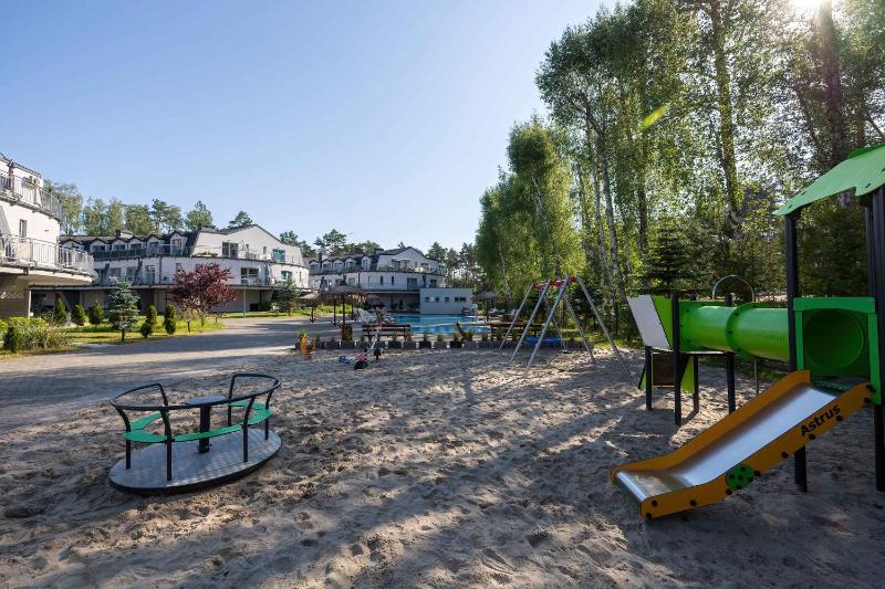 Komfortowy Apartament z Tarasem Blisko Plaży z Dodatkowymi Udogodnieniami w Pobierowie by Noclegi Renters - image 17