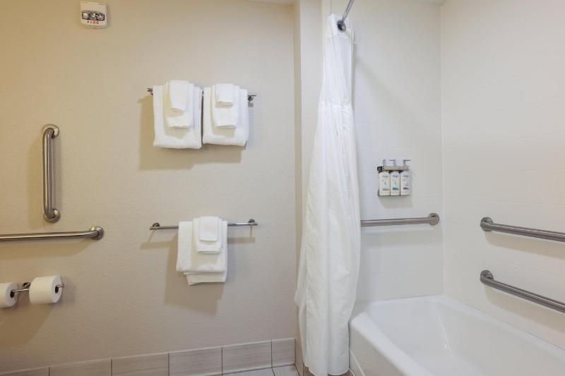 Holiday Inn Express Charleston US Highway 17 & I-526 By IHG - image 47