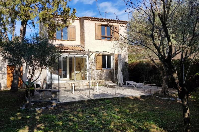 T5 house with Wifi - garden and terrace - image 28