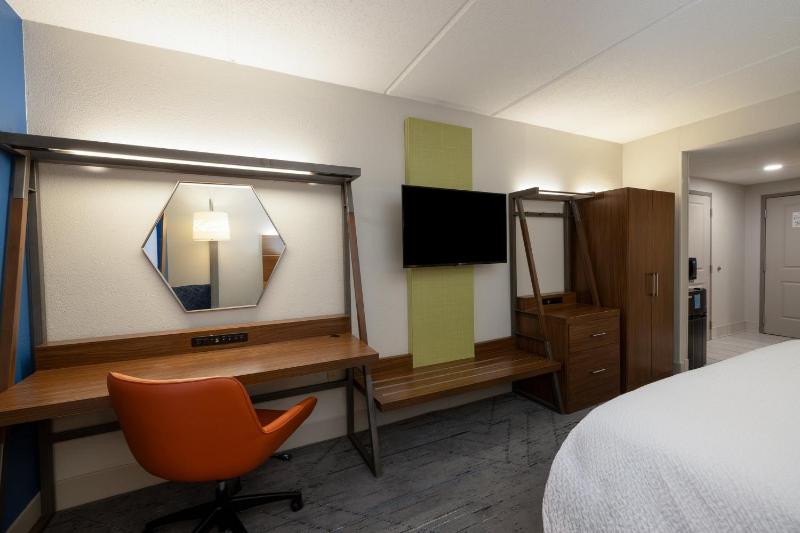 Holiday Inn Express Charleston US Highway 17 & I-526 By IHG - image 33