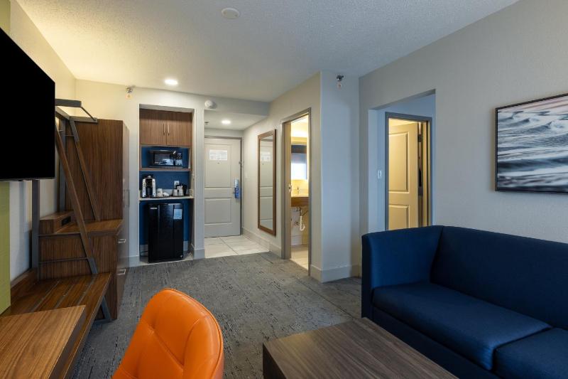 Holiday Inn Express Charleston US Highway 17 & I-526 By IHG - image 42