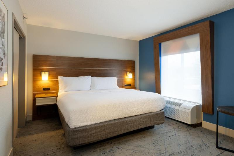 Holiday Inn Express Charleston US Highway 17 & I-526 By IHG - image 43