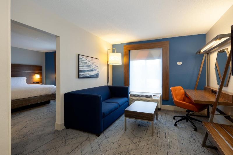 Holiday Inn Express Charleston US Highway 17 & I-526 By IHG - image 48