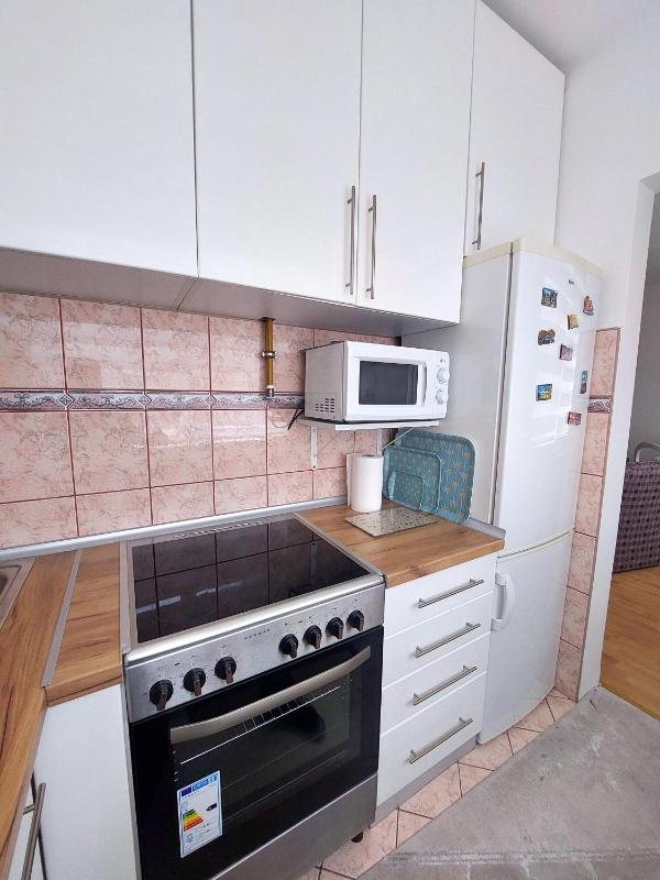 Cozy City Centre Apartment with Free Parking - image 14