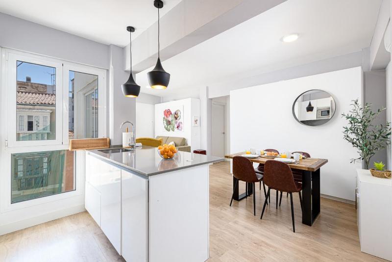 Holiday Apartment Cisneros in Malaga City by Solaga Holiday Homes - image 11