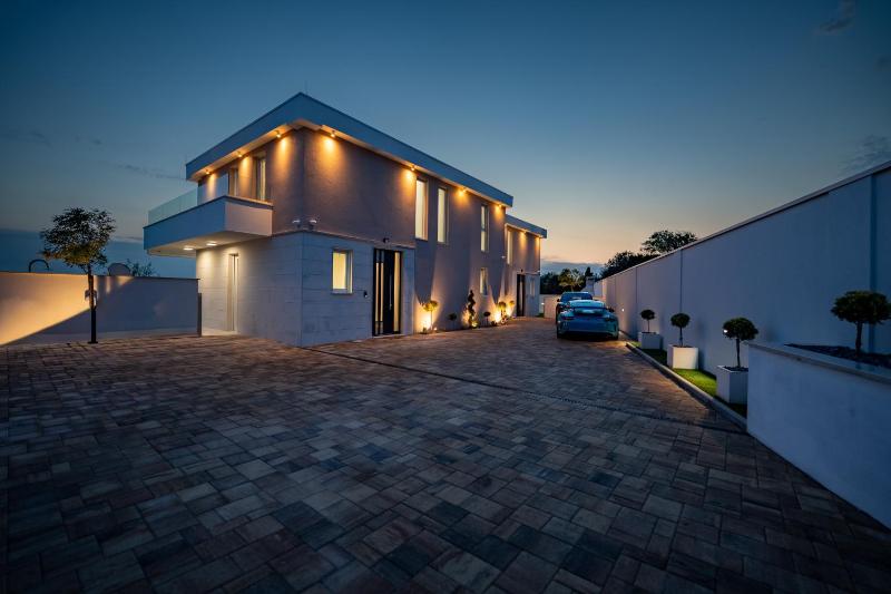 Pool Villas Pastura - image 25
