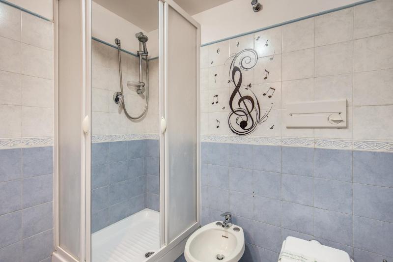 One-Bedroom Apartment image 1