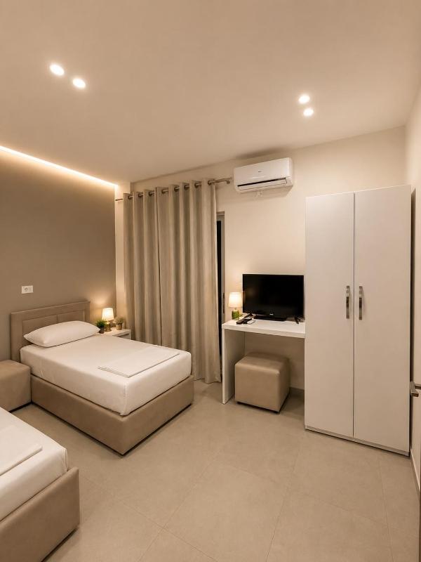 Fiore Rooms 1 - image 9
