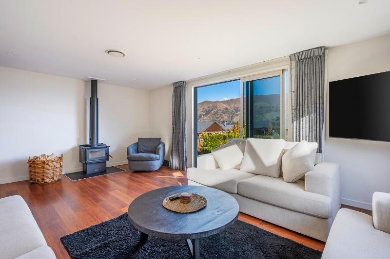 Lakeview on Landsborough - image 7