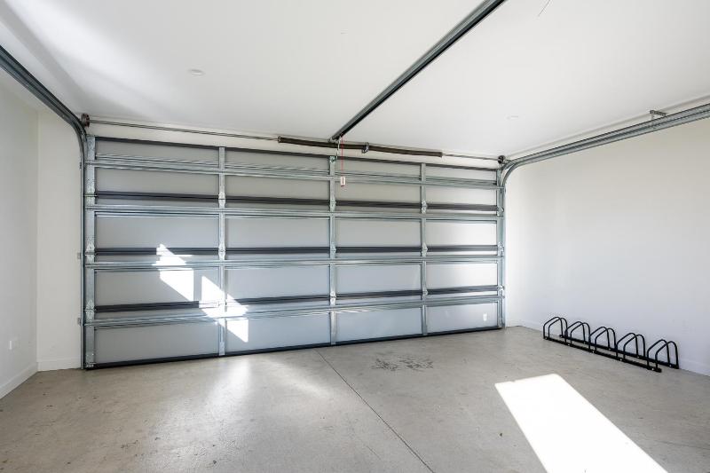 Lakeview on Landsborough - image 23