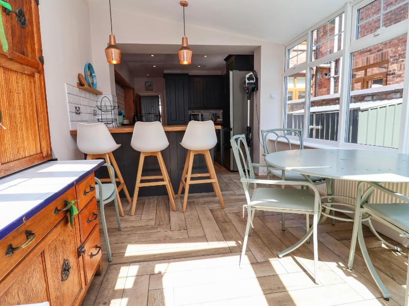 45 Brook Lane - image 37