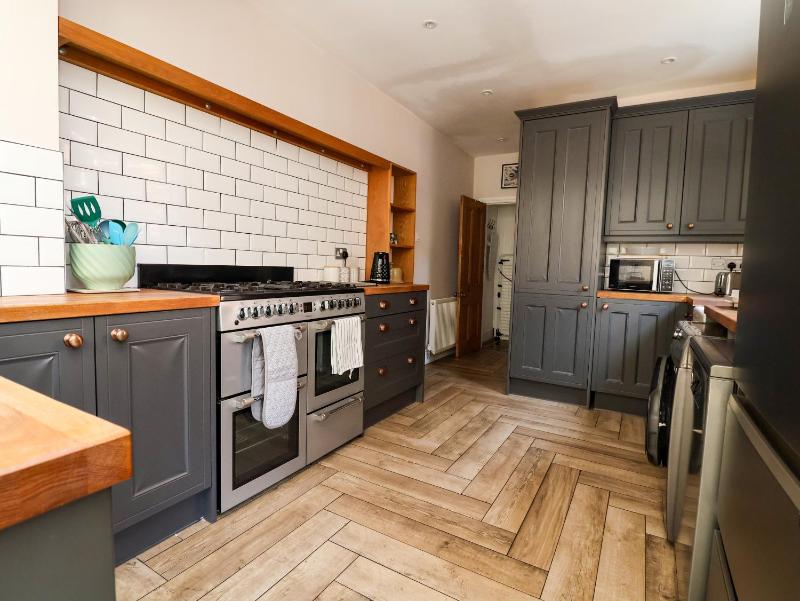 45 Brook Lane - image 40