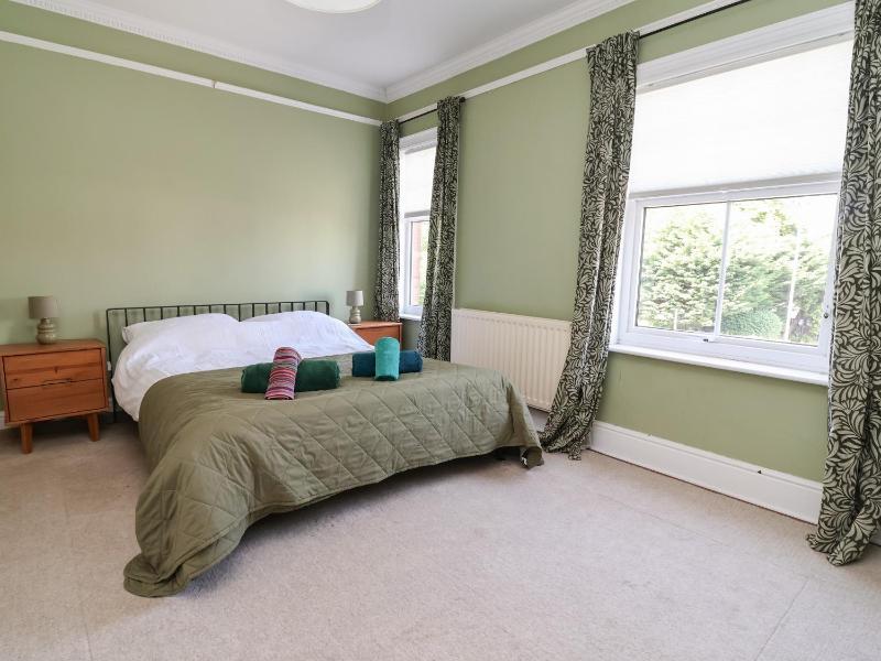 45 Brook Lane - image 29
