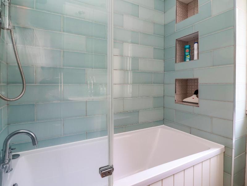 45 Brook Lane - image 38