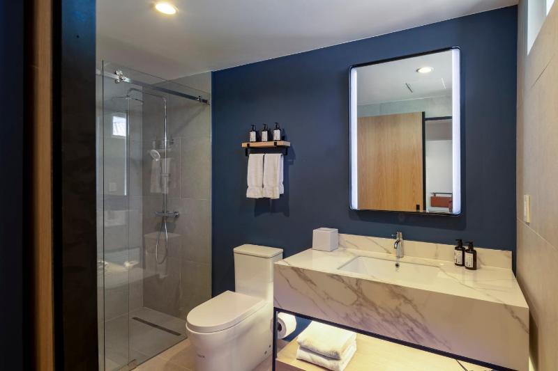 voco Surfside Aruba by IHG - image 26