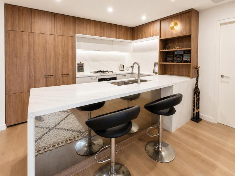 Modern 2BDR Retreat walk to Metro and Macquarie - image 10