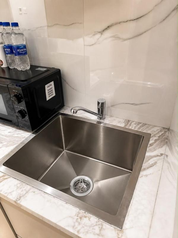 Luxury Skyhigh Studio with infinity pool M3M Myden - image 13