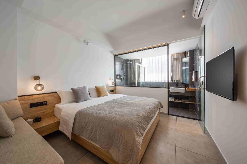JIDMI HOTEL - image 15