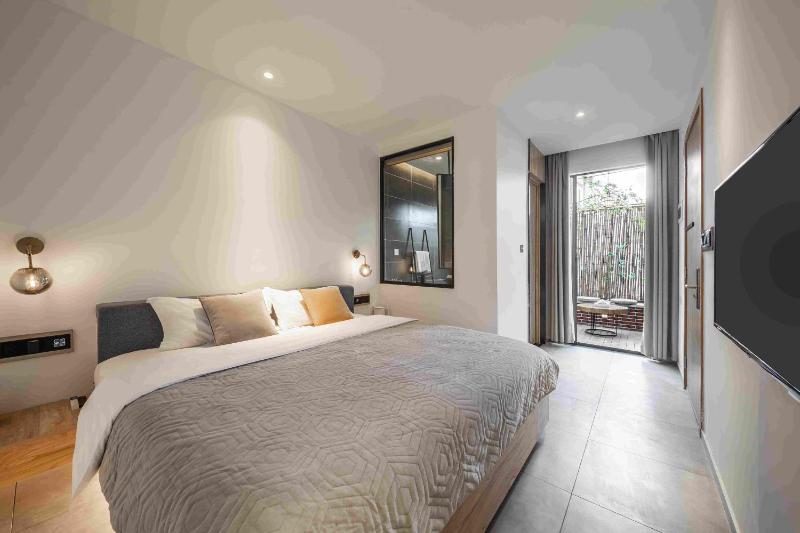 JIDMI HOTEL - image 12