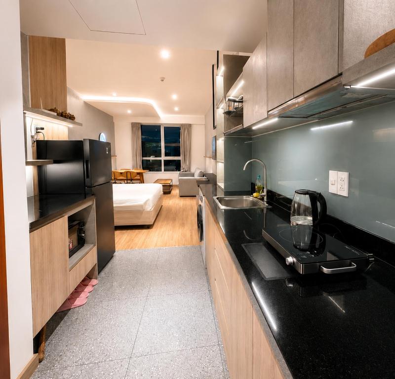 The Manor - Quiet Comfortable & Central Studio with Pool Access - image 15