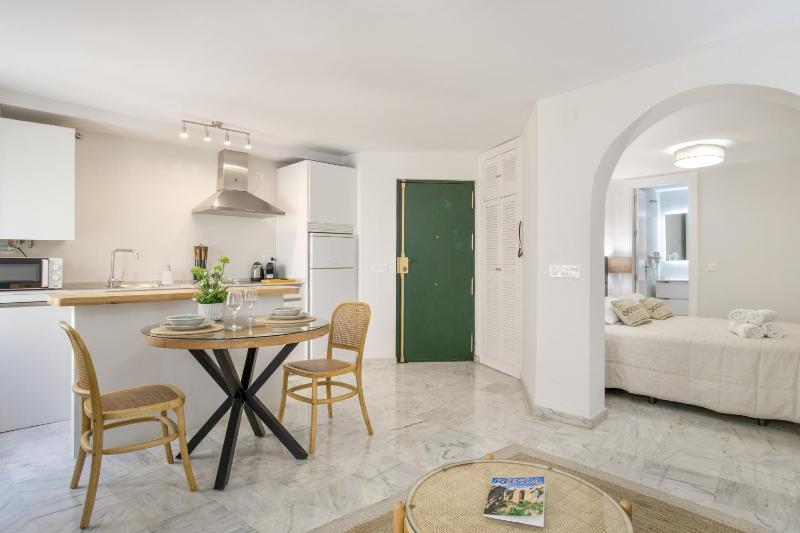 Vicente Espinel Apartment - image 5
