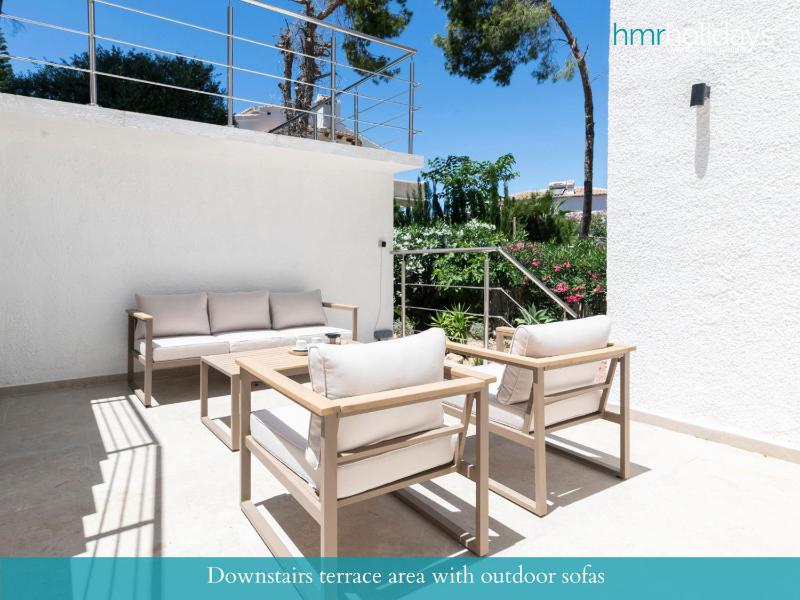 Villa Lenita by HMR Holidays - image 4